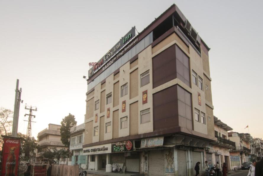 Hotel Confirm Inn Kota Kota  Buitenkant foto