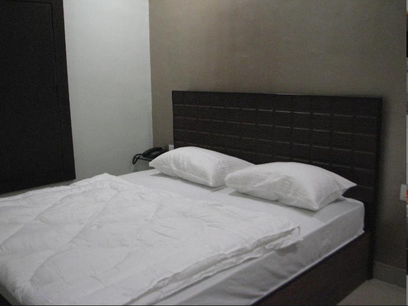 Hotel Confirm Inn Kota Kota  Buitenkant foto